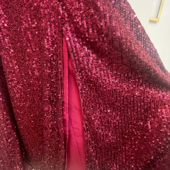 Burgundy sequin dress with a slit, sequins dress - Picture 2 of 4